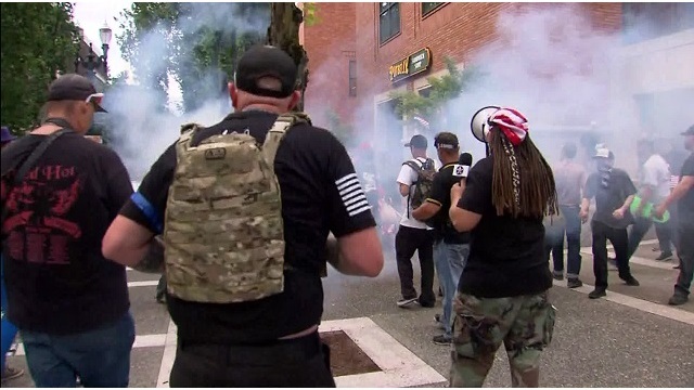 ABD'de protesto çatışmaya dönüştü